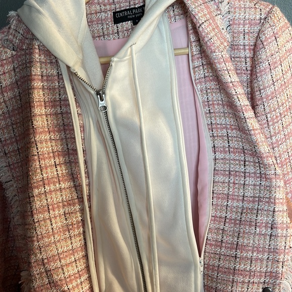 New trendy plaid jacket, removable hoodie. Size S, Central Park West NY brand - Picture 4 of 7